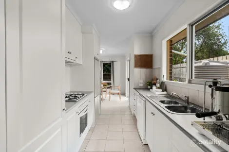 Property photo of 1/32 High Street Bayswater VIC 3153