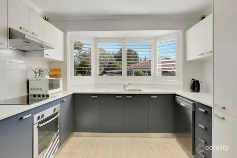 Property photo of 14 Willow Crescent Kanahooka NSW 2530