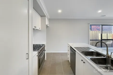 Property photo of 7 Leith Road Thornhill Park VIC 3335