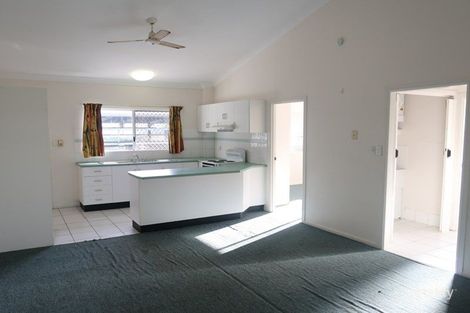 Property photo of 2/12 Mayers Street Manunda QLD 4870