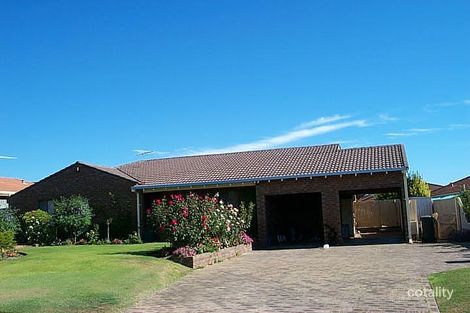 8 Celina Cres, Kingsley, WA 6026