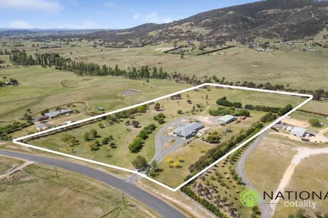 Property photo of 32 Settlers Road Royalla NSW 2620