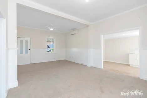 Property photo of 24 Derry Street Ganmain NSW 2702