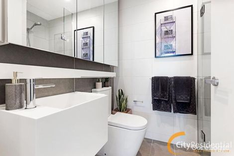 Property photo of 404/6-22 Pearl River Road Docklands VIC 3008