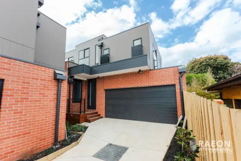 2/24 KEATS AVE, KINGSBURY, VIC 3083