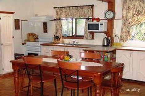 Property photo of 18 Natuna Avenue Budgewoi NSW 2262