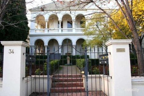 11/34 Mitford St, Elwood, VIC 3184