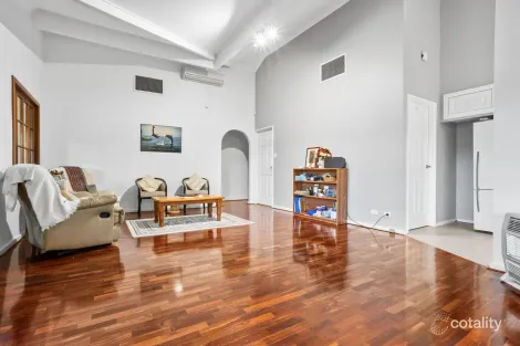 Property photo of 5 Mauldon Mews Winthrop WA 6150