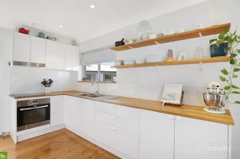 Property photo of 3/1 Cleverdon Crescent Figtree NSW 2525