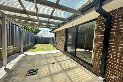 Property photo of 2 Lavinia Close Tenambit NSW 2323
