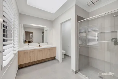 Property photo of 8 Wavertree Crescent Werribee VIC 3030