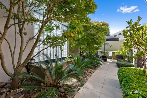 Property photo of 17 Admirals Quay Patterson Lakes VIC 3197