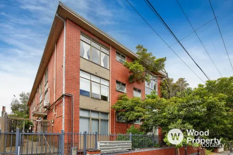18/82 Grey St, St Kilda, VIC 3182