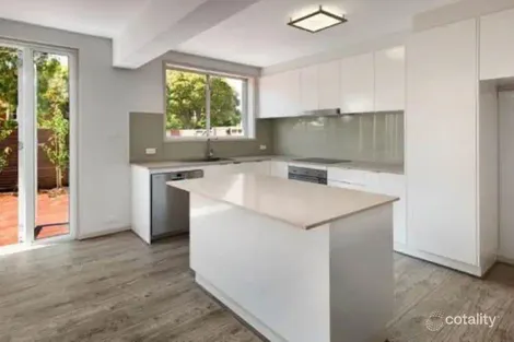 2/201 Charman Rd, Cheltenham, VIC 3192