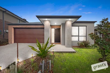 32 Tweed Rd, Clyde North, VIC 3978