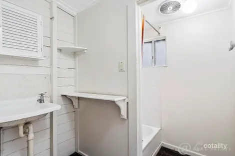 Property photo of 4 Logan Lane Yeppoon QLD 4703