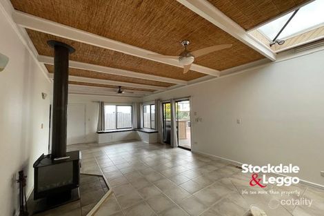 Property photo of 58 Cornwall Road Pascoe Vale VIC 3044