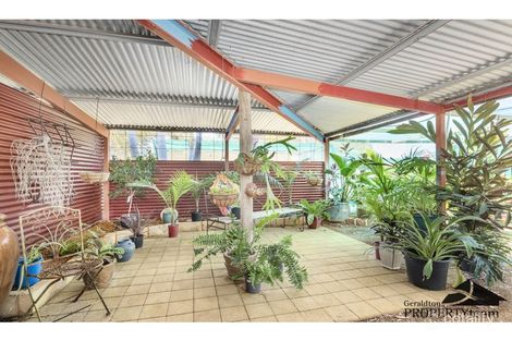 Property photo of 19 Moore Road Dongara WA 6525