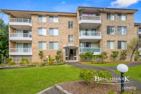 Property photo of 11/7 Mead Drive Chipping Norton NSW 2170