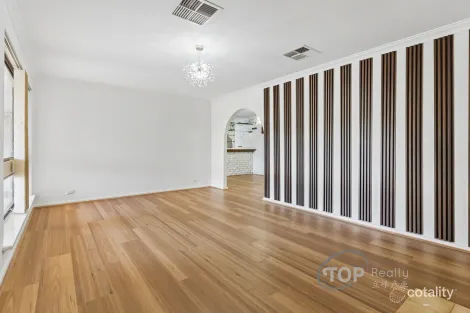 Property photo of 30 Mirrelia Way Riverton WA 6148