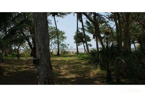 72 Melba St, Armstrong Beach, QLD 4737