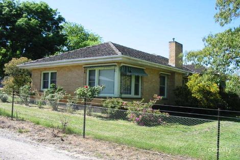 135 Parkinsons Rd, Launching Place, VIC 3139