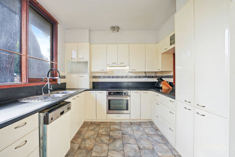 Property photo of 40 Burrandong Crescent Baulkham Hills NSW 2153