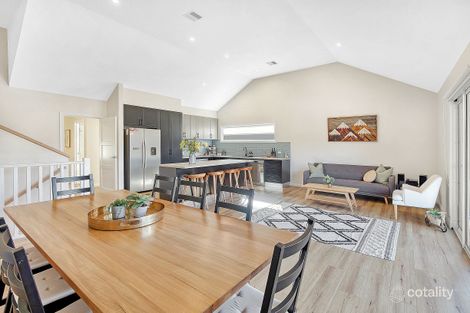 Property photo of 36 Mountain Mist Drive Bright VIC 3741