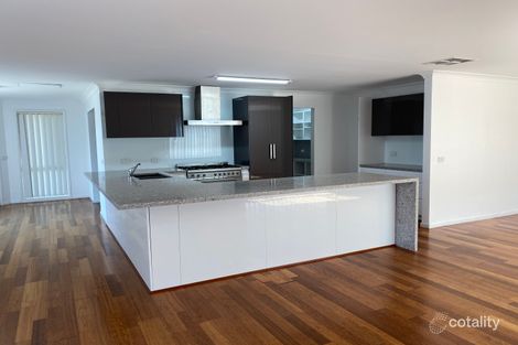 Property photo of 18 Melrose Way Horsley NSW 2530