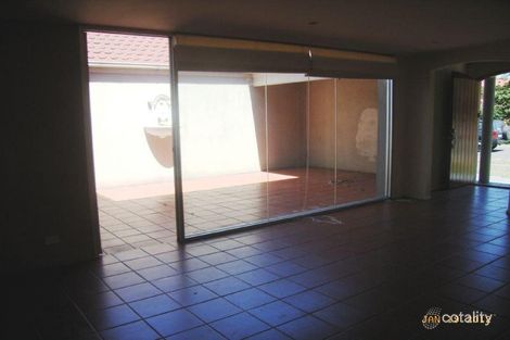 Property photo of 16 Rivergum Drive Mill Park VIC 3082