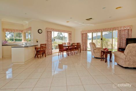 Property photo of 4 Devon Close Strathdale VIC 3550