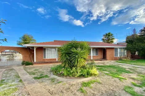 Property photo of 8 Elm Place Forbes NSW 2871