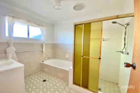 Property photo of 8 Elm Place Forbes NSW 2871