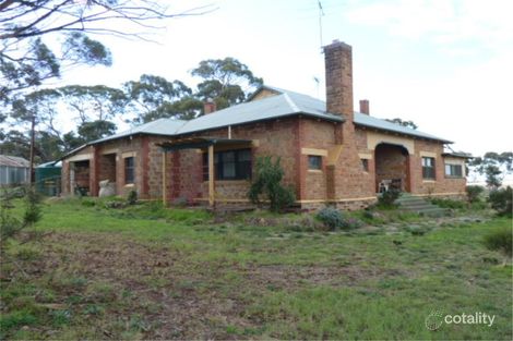 320 Golf Course Rd, Saddleworth, SA 5413