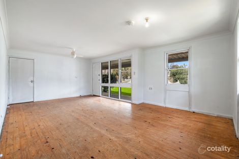 Property photo of 12 Carr Place Bradbury NSW 2560