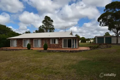 17 Peters Rd, Meringandan West, QLD 4352