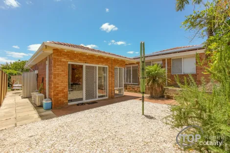 Property photo of 13 Glenrowan Place Willetton WA 6155