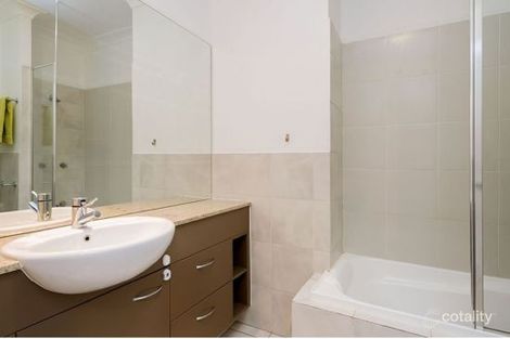 Property photo of 41/2 Geraldton Drive Varsity Lakes QLD 4227