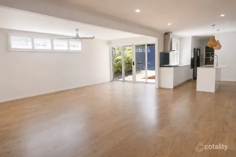 Property photo of 13 Gladstone Parade Moffat Beach QLD 4551