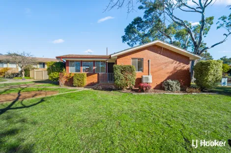 Property photo of 2 Gurney Place Page ACT 2614