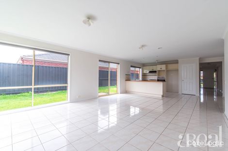 Property photo of 322 Ormond Road Narre Warren South VIC 3805