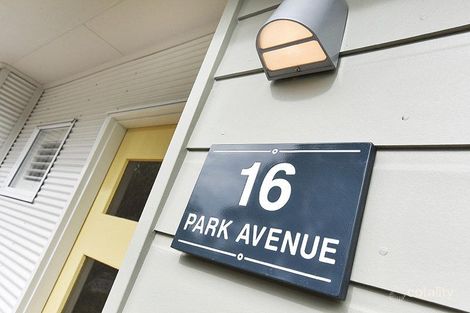 16 Park Ave, Encounter Bay, SA 5211