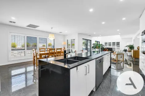 Property photo of 16B Macfarland Crescent Chifley ACT 2606