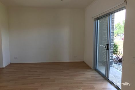 Property photo of 9 Angeline Way Craigieburn VIC 3064