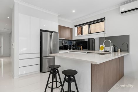 Property photo of 2/16 Nonna Street Oakleigh East VIC 3166