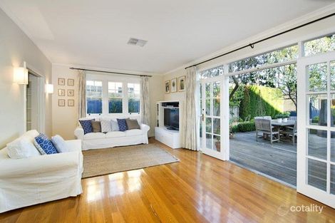 Property photo of 52 Rosstrevor Crescent Mitcham VIC 3132