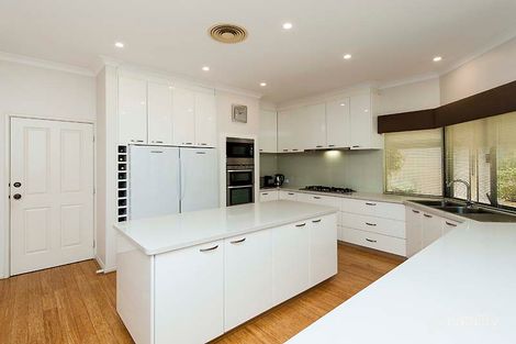 32 San Javier Cir, Secret Harbour, WA 6173