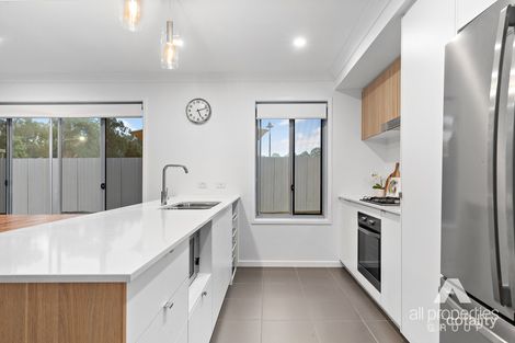 Property photo of 92 Chambers Ridge Boulevard Park Ridge QLD 4125