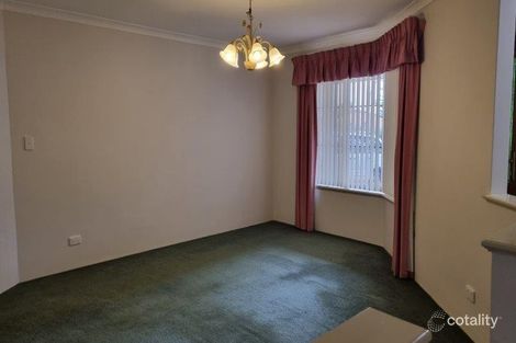 Property photo of 16 Galway Gardens Warnbro WA 6169