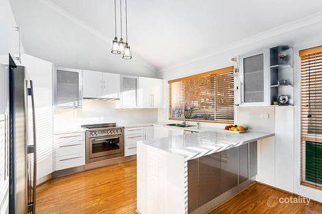 Property photo of 1 Meadow Bank Place Barrack Heights NSW 2528